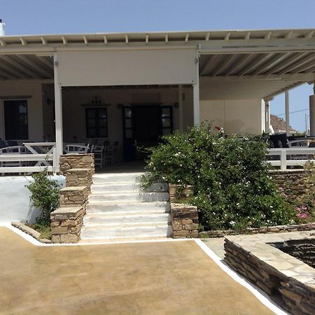Nostos Beachfront Apartments & Studios Агиос Йоанис Екстериор снимка