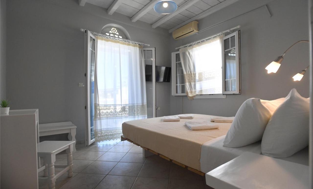 Nostos Beachfront Apartments & Studios Агиос Йоанис Екстериор снимка