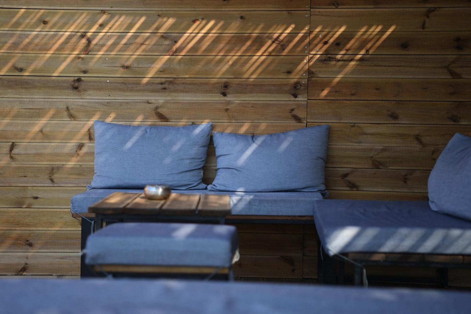 Nostos Beachfront Apartments & Studios Агиос Йоанис Екстериор снимка