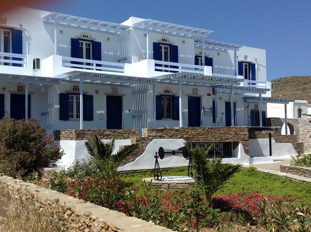 Nostos Beachfront Apartments & Studios Агиос Йоанис Екстериор снимка