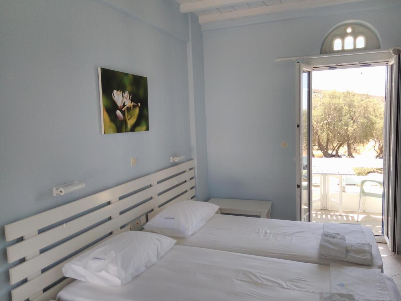 Nostos Beachfront Apartments & Studios Агиос Йоанис Екстериор снимка