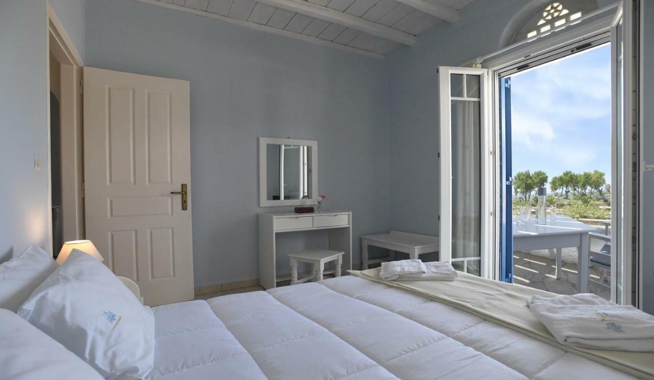 Nostos Beachfront Apartments & Studios Агиос Йоанис Екстериор снимка