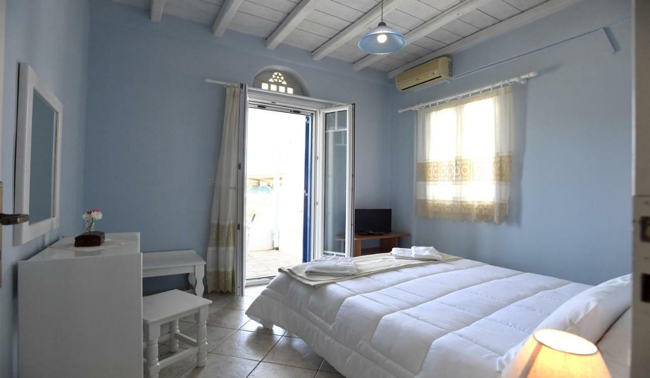 Nostos Beachfront Apartments & Studios Агиос Йоанис Екстериор снимка