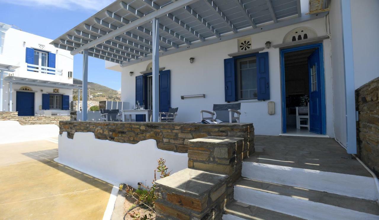 Nostos Beachfront Apartments & Studios Агиос Йоанис Екстериор снимка