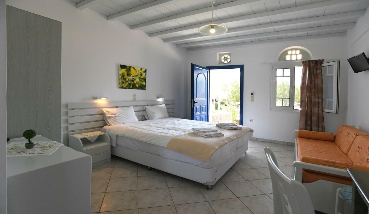 Nostos Beachfront Apartments & Studios Агиос Йоанис Екстериор снимка