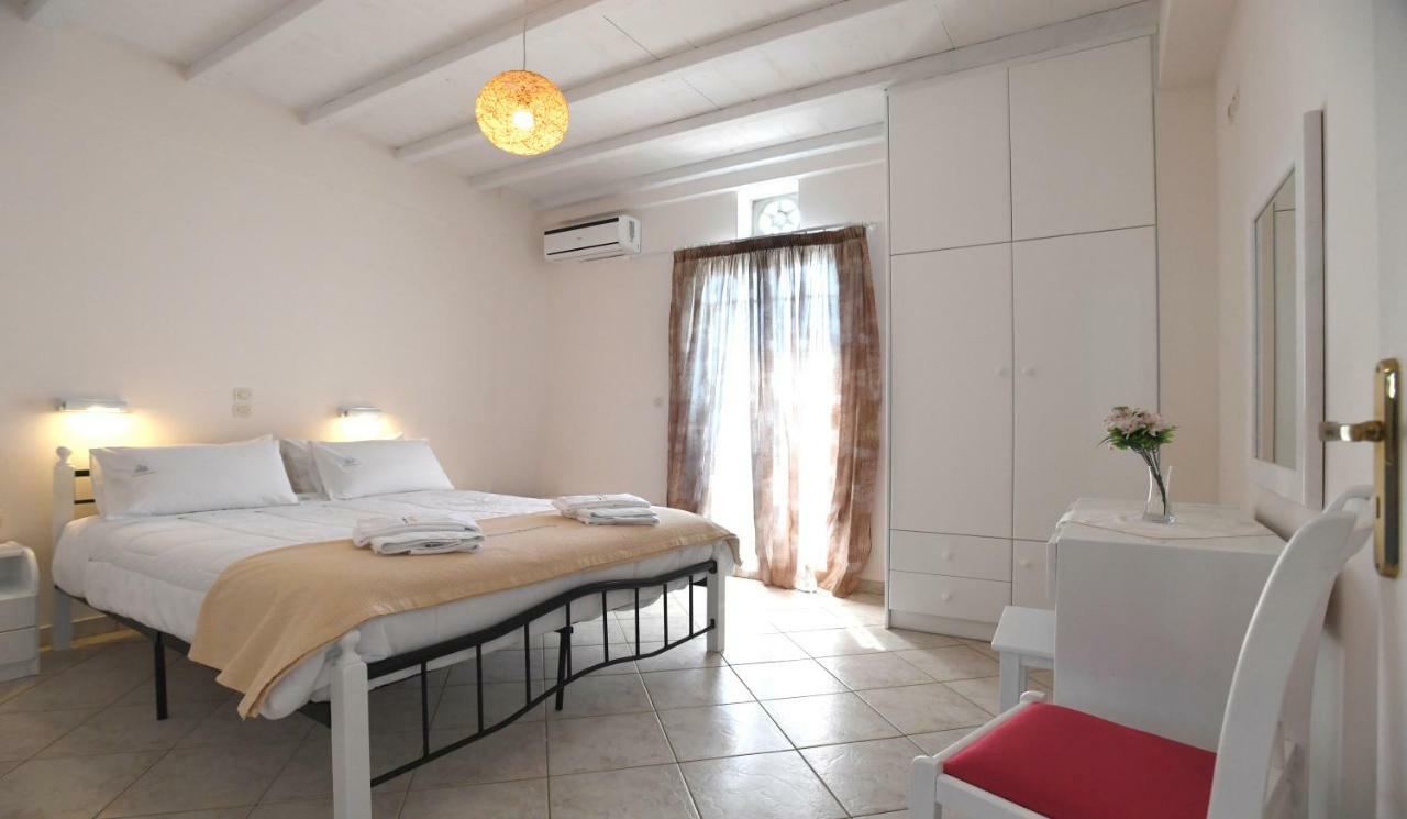 Nostos Beachfront Apartments & Studios Агиос Йоанис Екстериор снимка