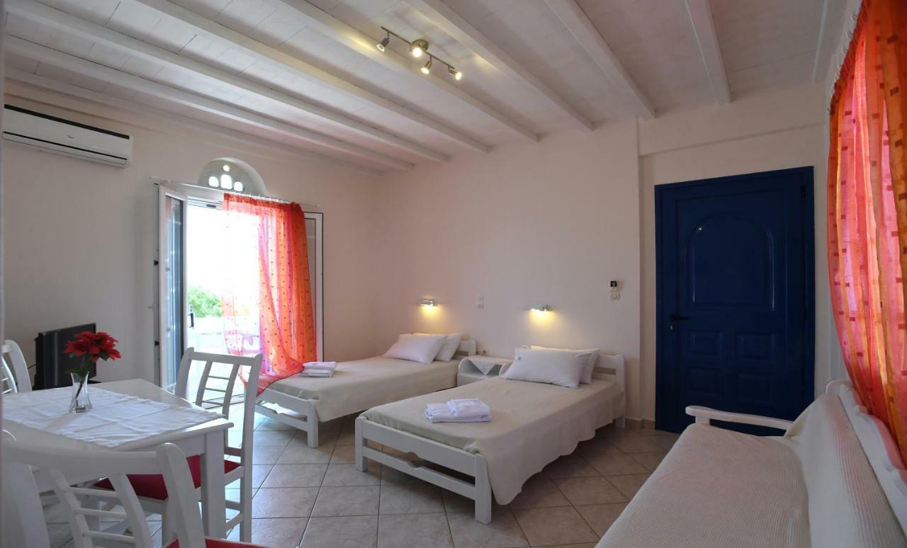 Nostos Beachfront Apartments & Studios Агиос Йоанис Екстериор снимка