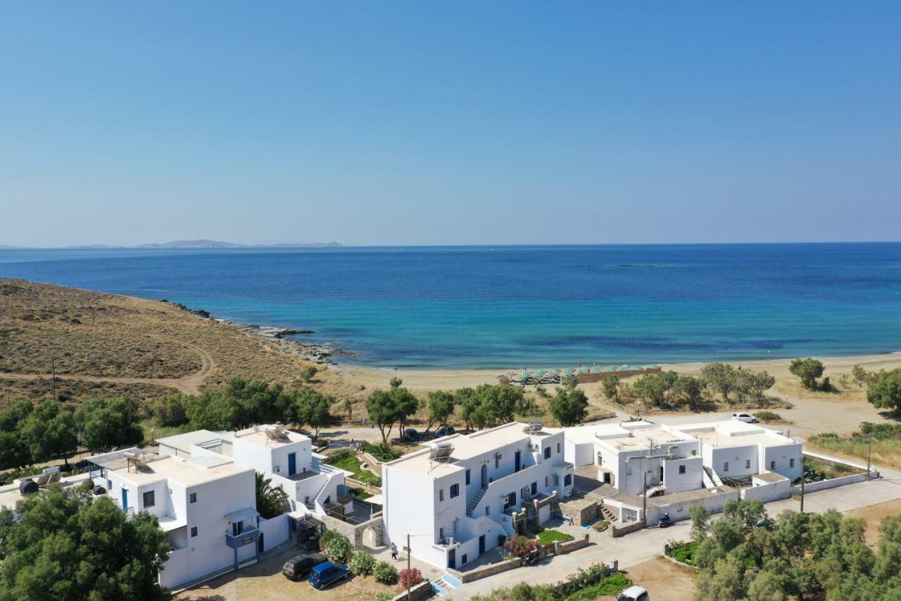 Nostos Beachfront Apartments & Studios Агиос Йоанис Екстериор снимка