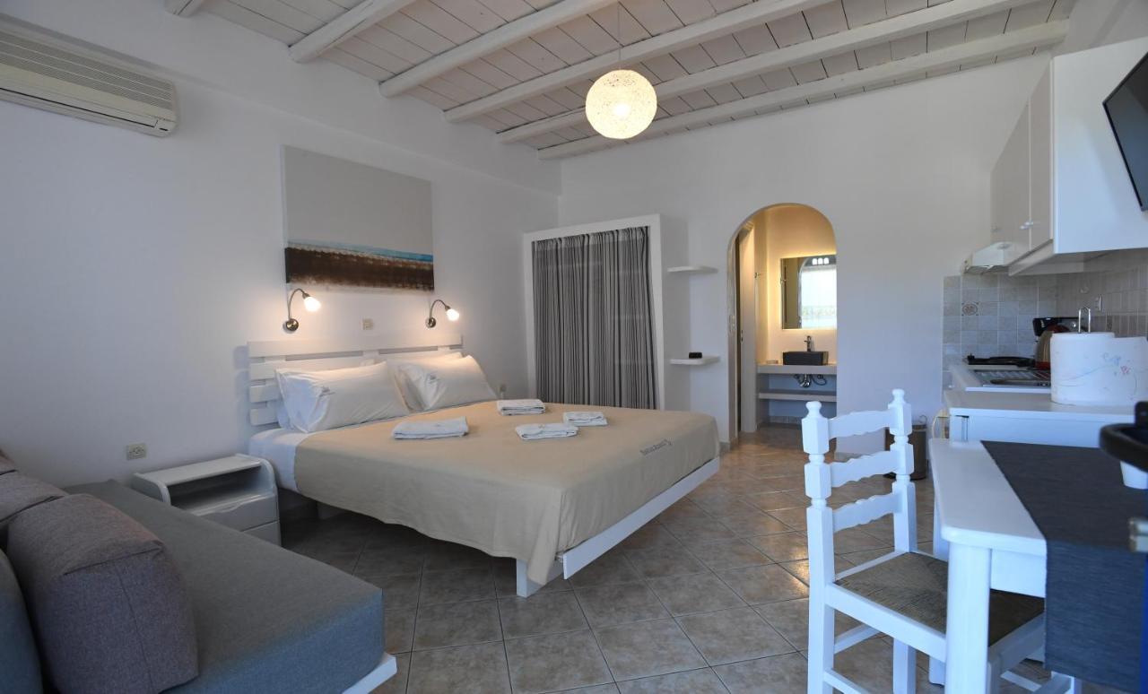 Nostos Beachfront Apartments & Studios Агиос Йоанис Екстериор снимка